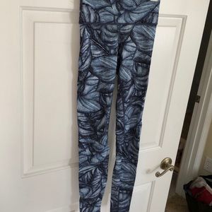 Lululemon long leggings (4)